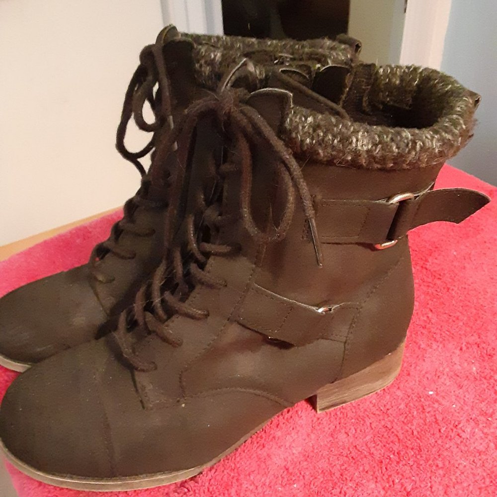 Ladies Boots
